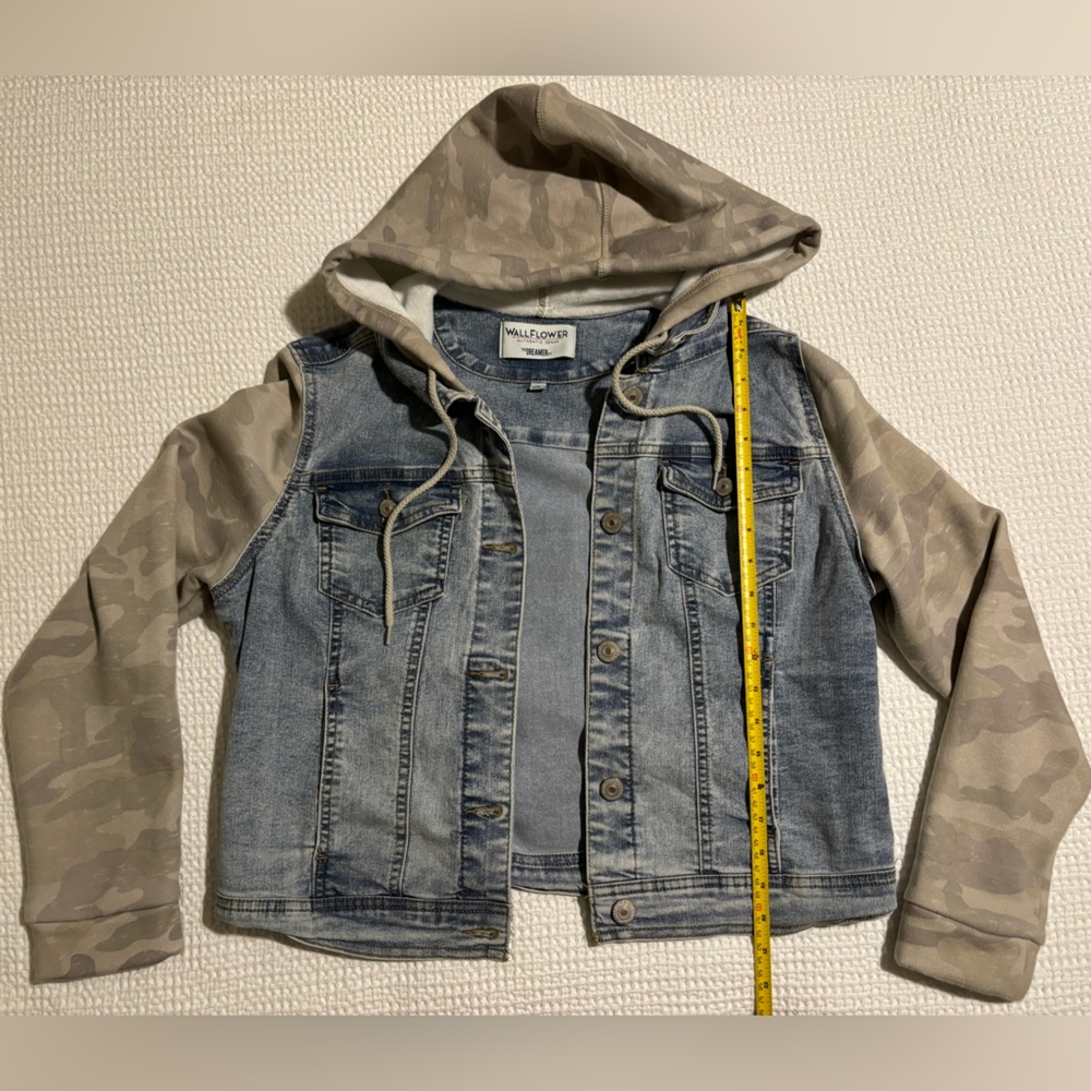 Denim/Camo Jacket with Hood Size XL
